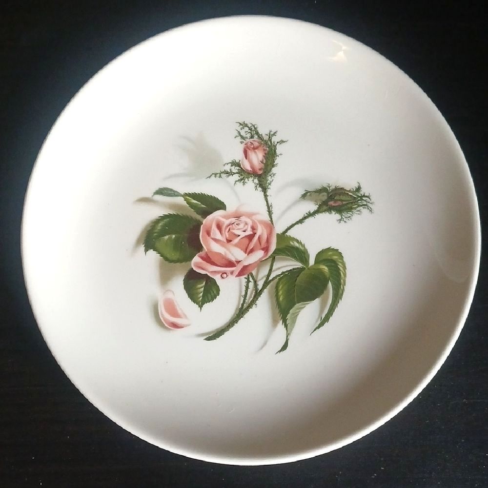 Set of 2 Vintage 50's Universal Ballerina Moss Rose 7" Plate Union Made USA
